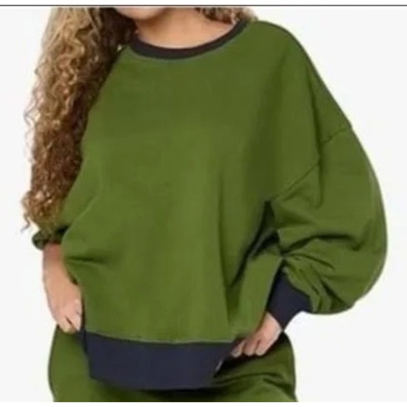 NWT $98 REVOLVE We Wore What SET crewneck sweatshirt S - Picture 5 of 5